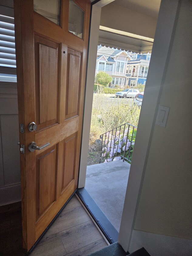 1049 59th St, berkeley, 1049 59th St, Oakland, CA 94608