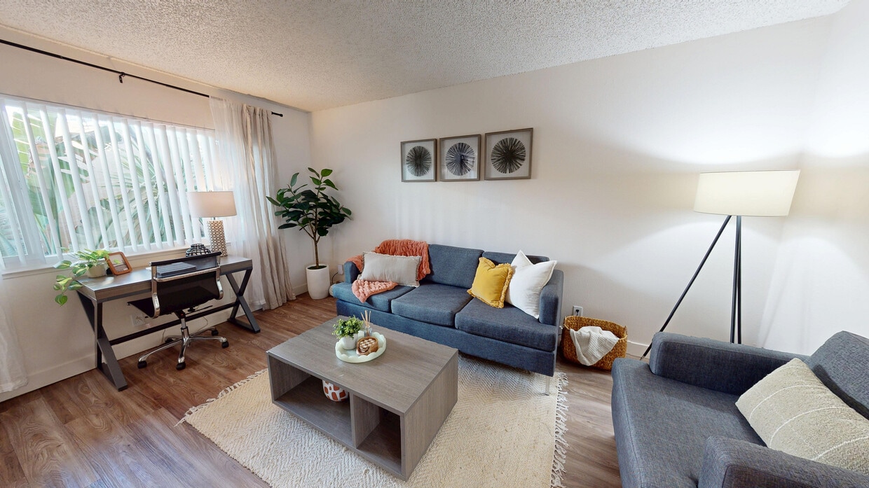 Cambridge House Apartments, ucd, 619 Pole Line Rd, Davis, CA 95618