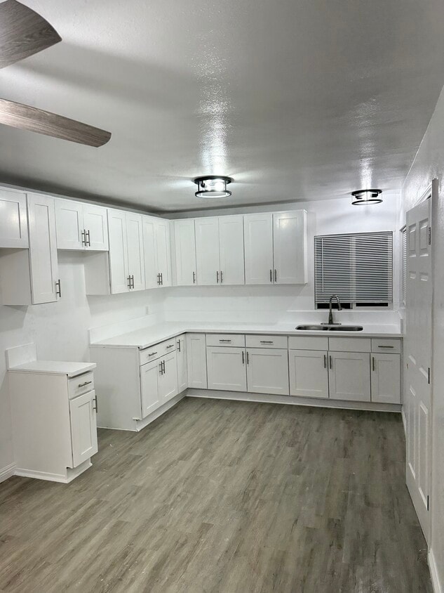 4836 Park Ave, ucr, 4836 Park Ave, Riverside, CA 92507