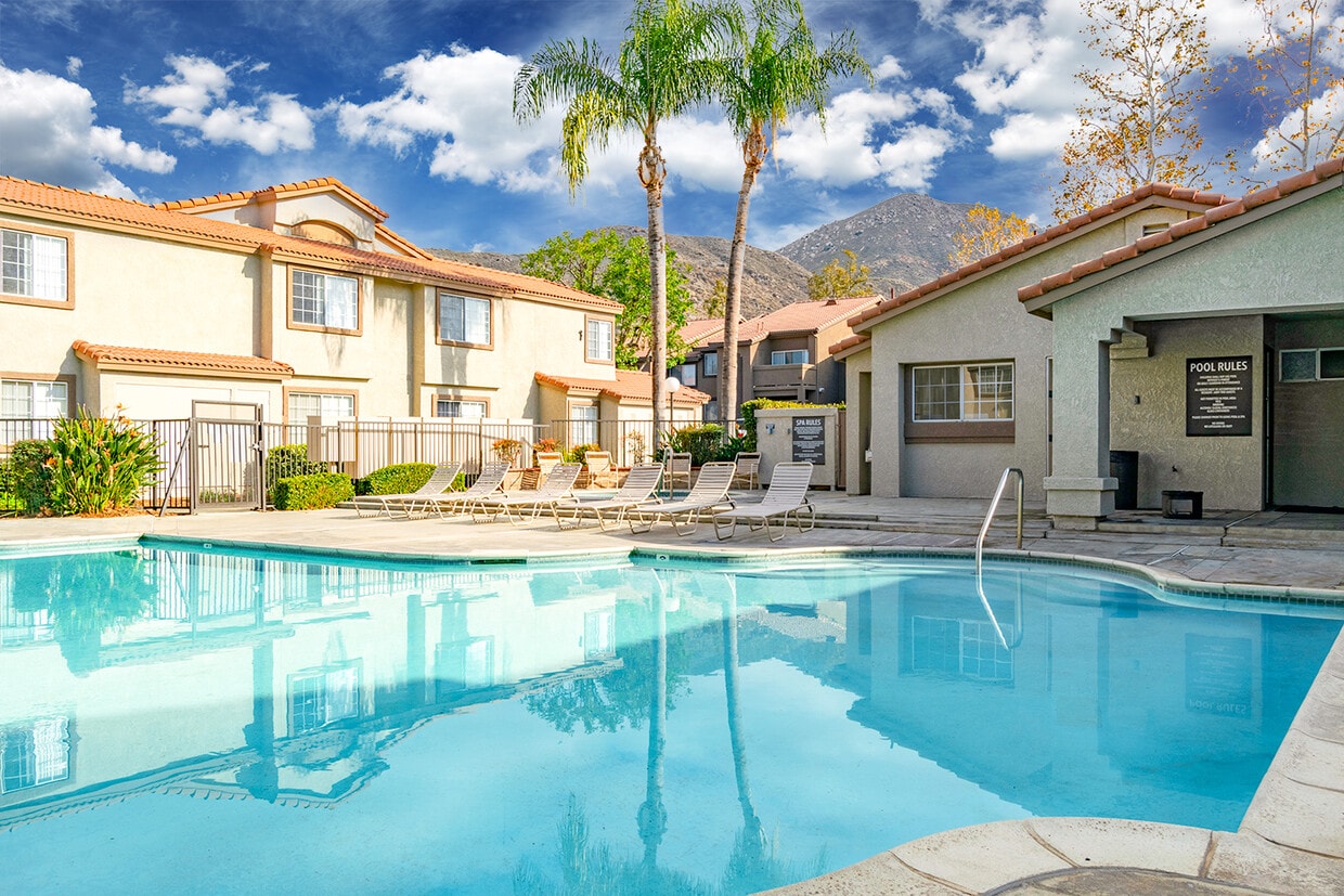Spruce Village, ucr, 1046 Spruce St, Riverside, CA 92507