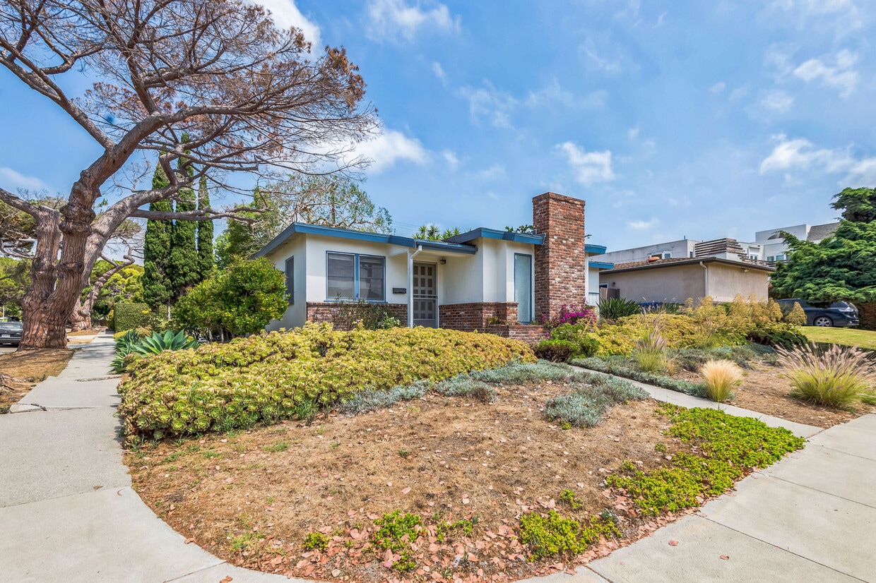 12753 Appleton Way, smc, 12753 Appleton Way, Los Angeles, CA 90066
